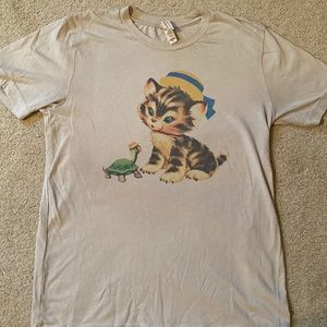 Cute vintage print tee